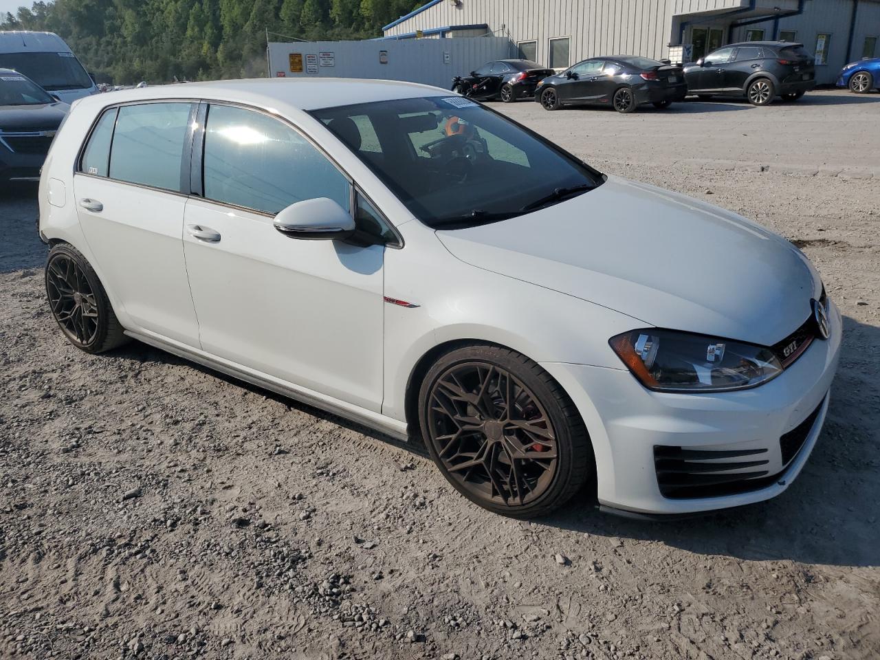 VIN 3VW4T7AU5GM017948 2016 VOLKSWAGEN GTI no.4