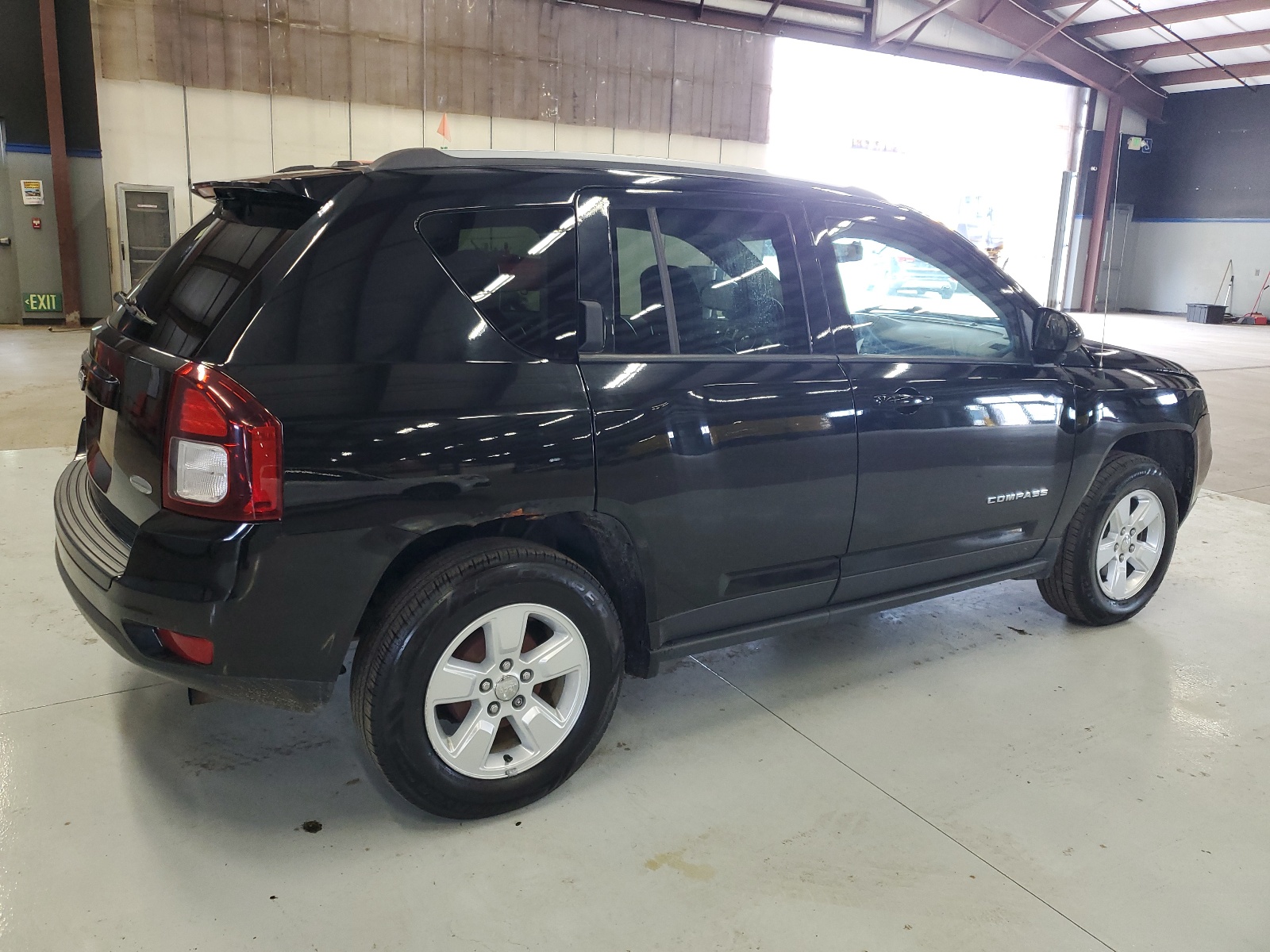 1C4NJCEA0GD744433 2016 Jeep Compass Latitude 1C4NJCEA0GD744433 2016 Jeep Compass Latitude