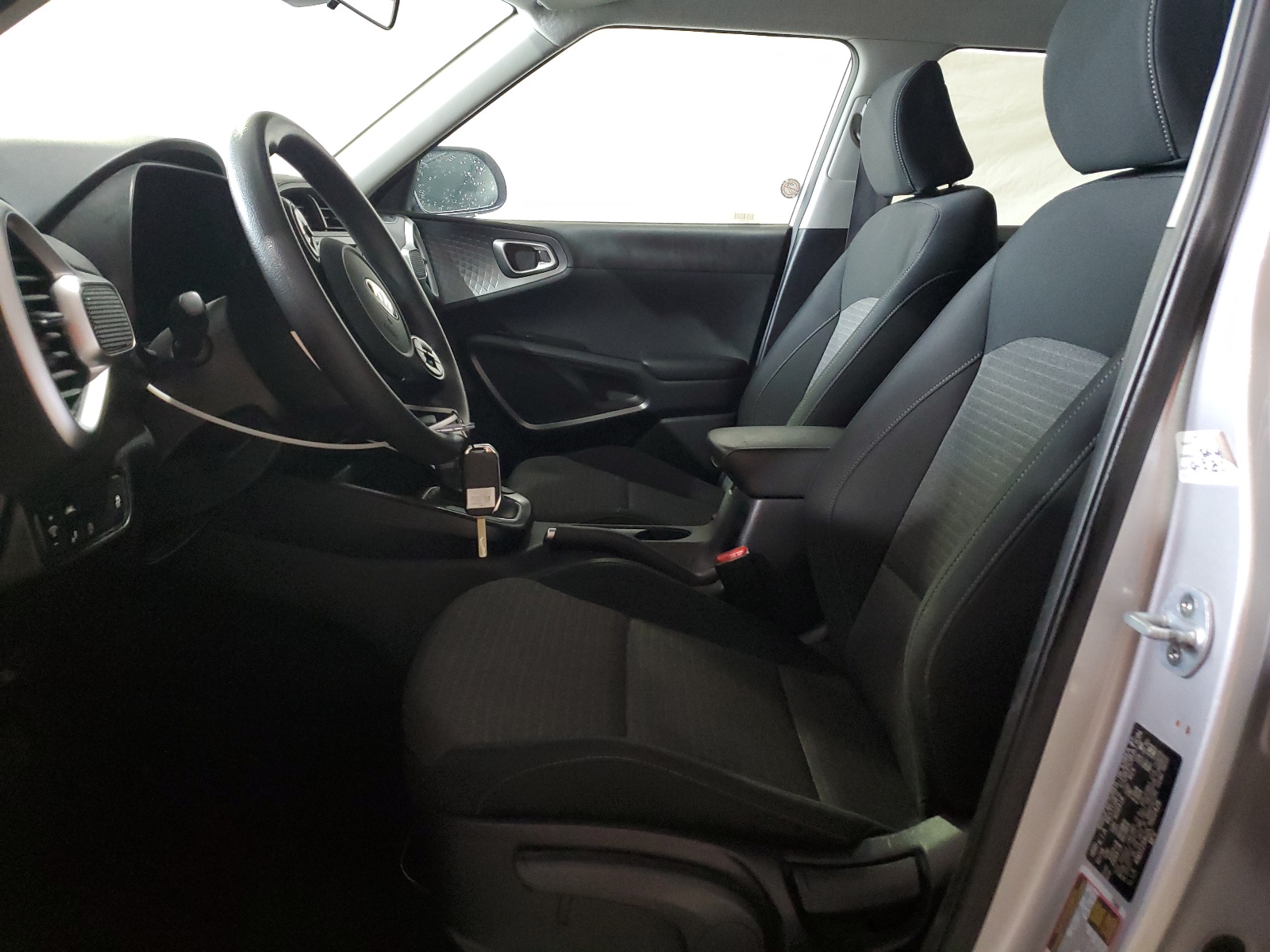 KNDJ23AU2L7002426 2020 Kia Soul Lx