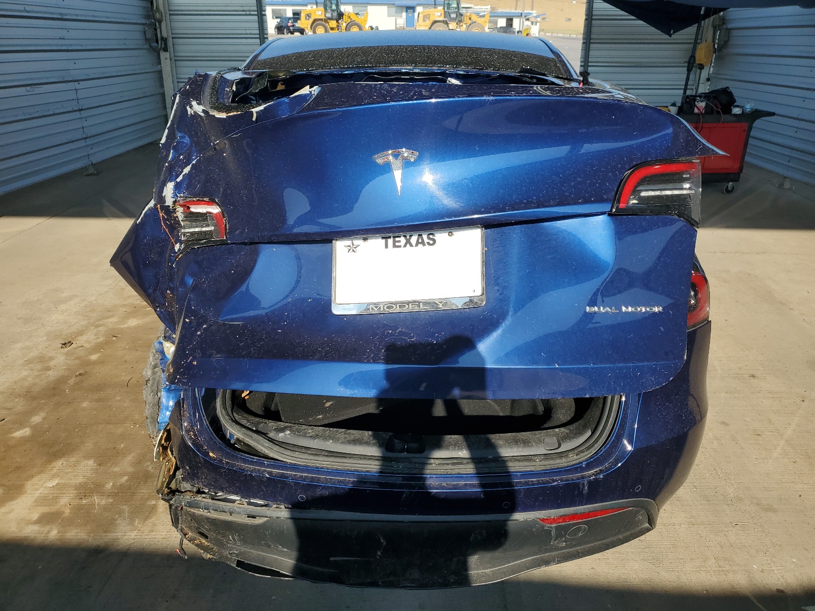 7SAYGDEE4NF481621 2022 Tesla Model Y