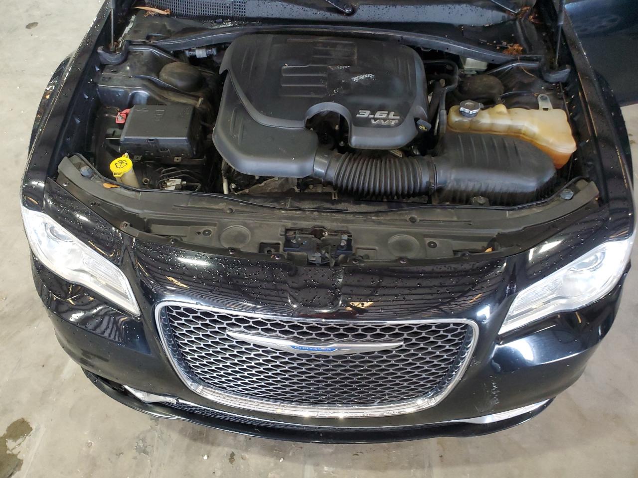 2018 Chrysler 300 Limited VIN: 2C3CCAKG0JH224875 Lot: 65912464