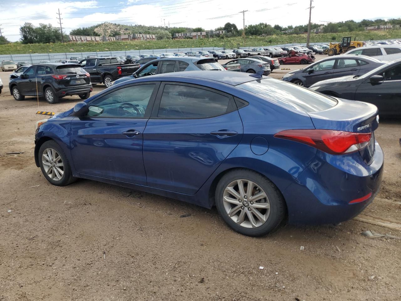 5NPDH4AEXFH582485 2015 HYUNDAI ELANTRA - Image 2