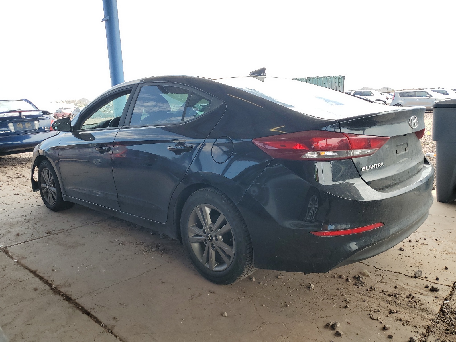 2017 Hyundai Elantra Se vin: KMHD84LF5HU174616