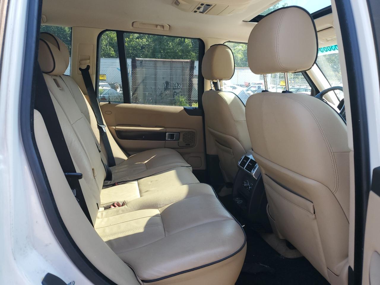 2008 Land Rover Range Rover Hse VIN: SALME15418A294558 Lot: 68636854