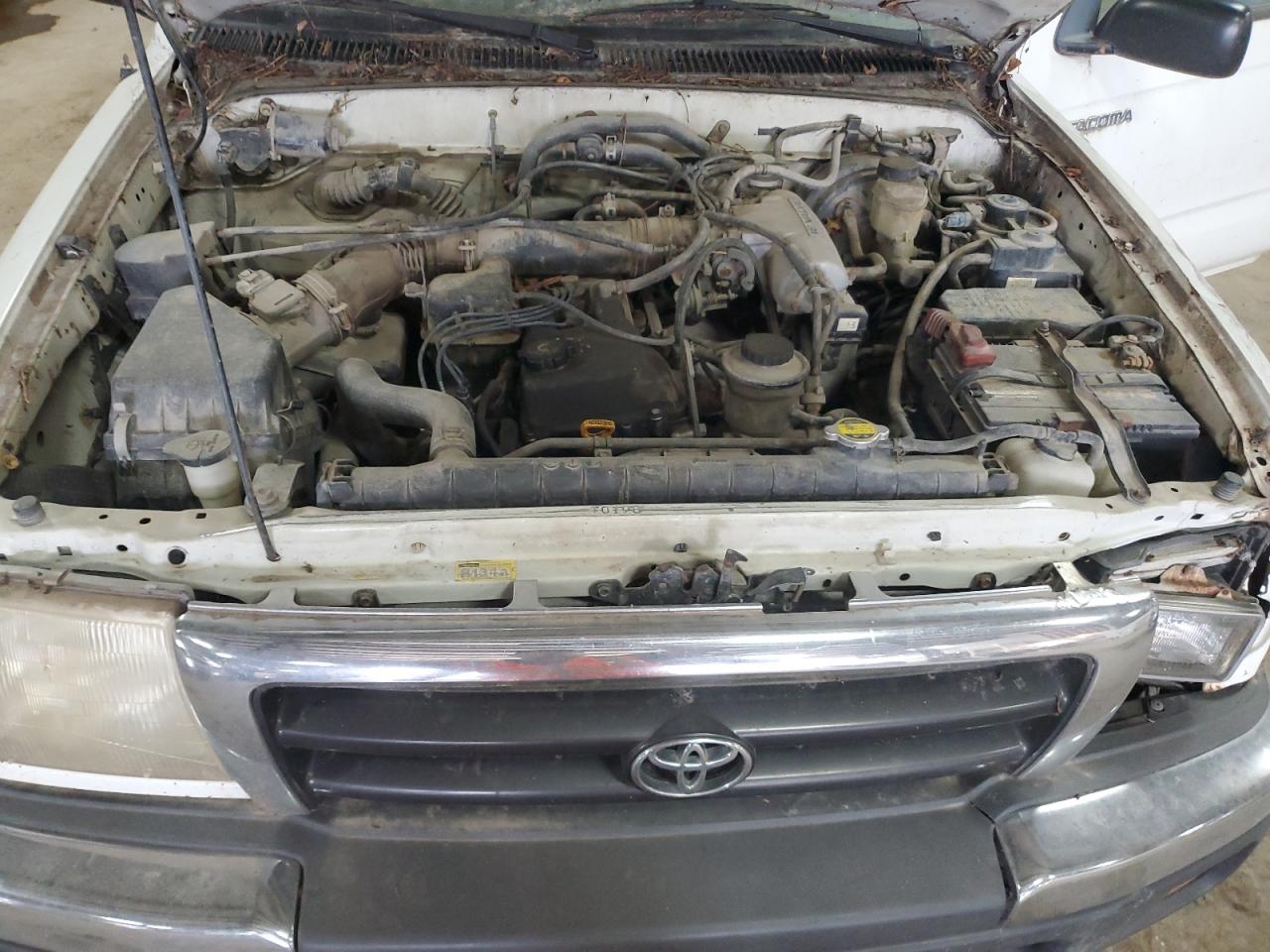 1998 Toyota Tacoma VIN: 4TAPM62N0WZ084870 Lot: 65987154