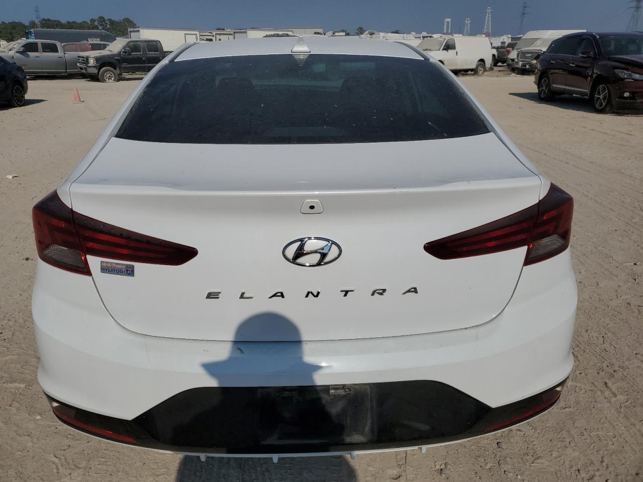 2020 Hyundai Elantra Sel VIN: 5NPD84LF9LH572936 Lot: 68258394