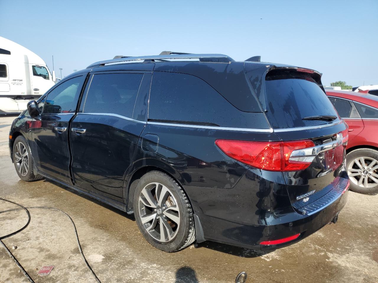 2019 Honda Odyssey - Image 2