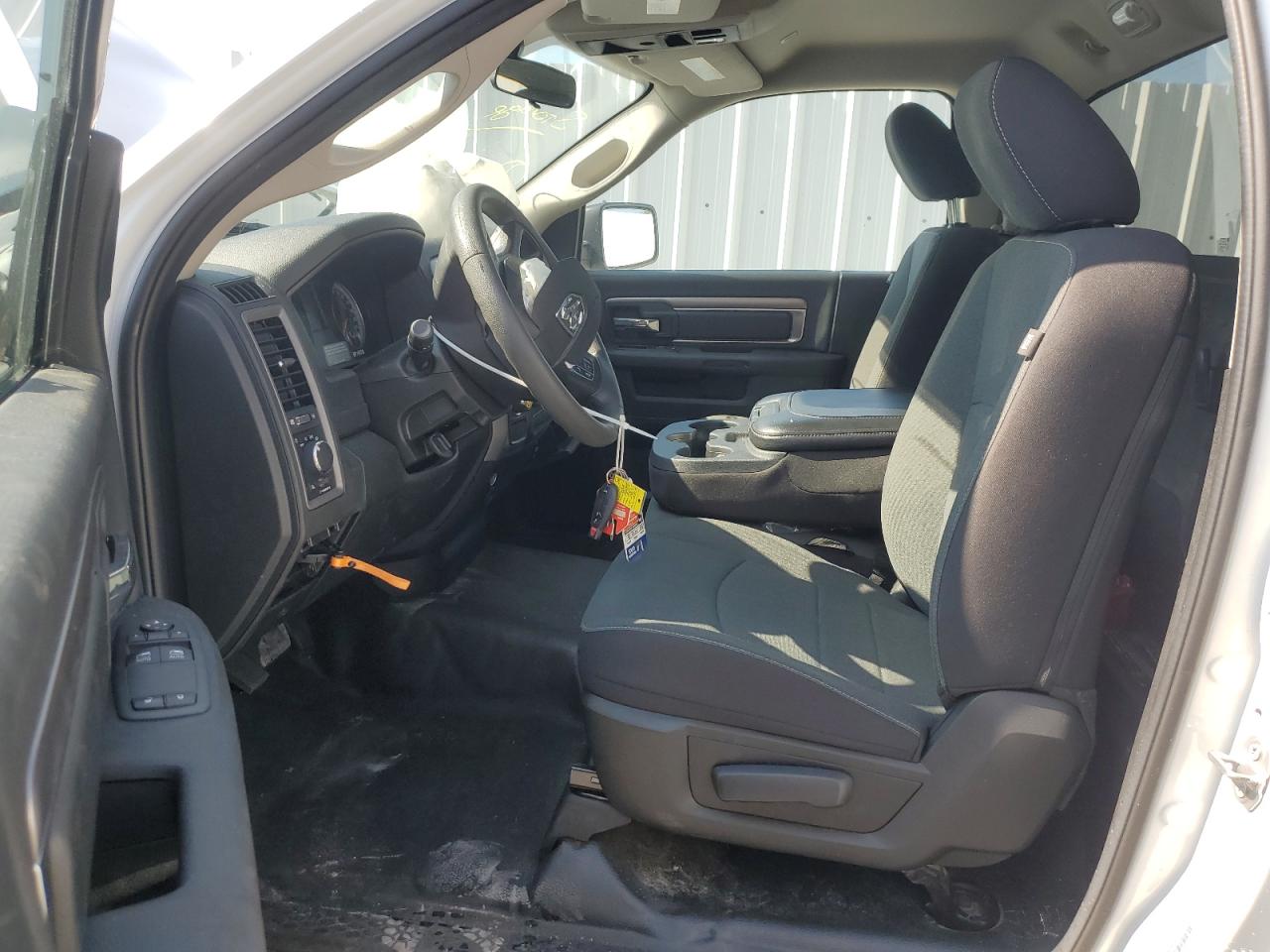 2022 Ram 1500 Classic Tradesman VIN: 3C6JR6DG6NG380637 Lot: 67086164