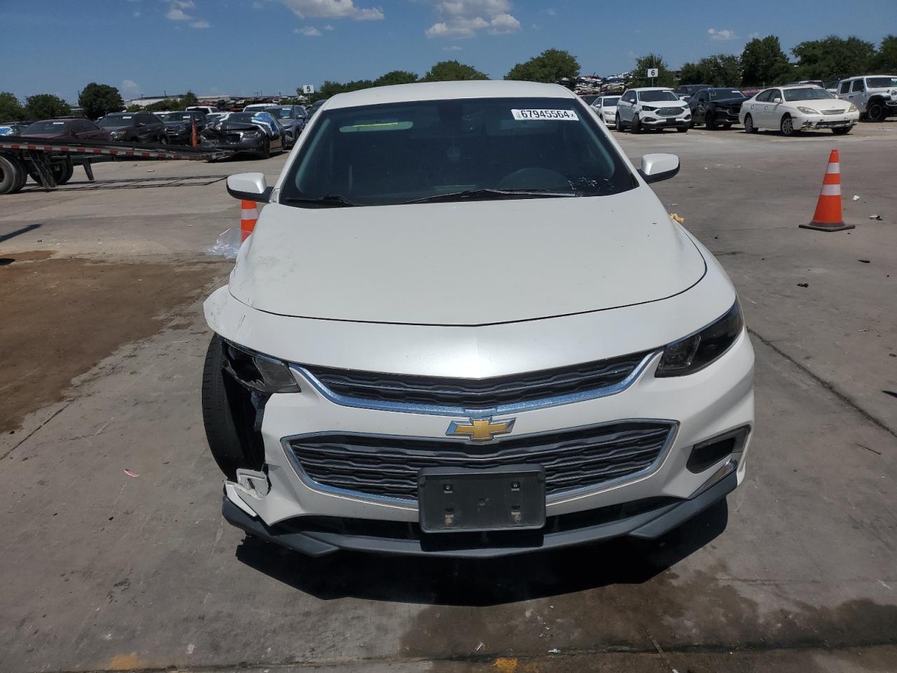 2016 Chevrolet Malibu - Image 5