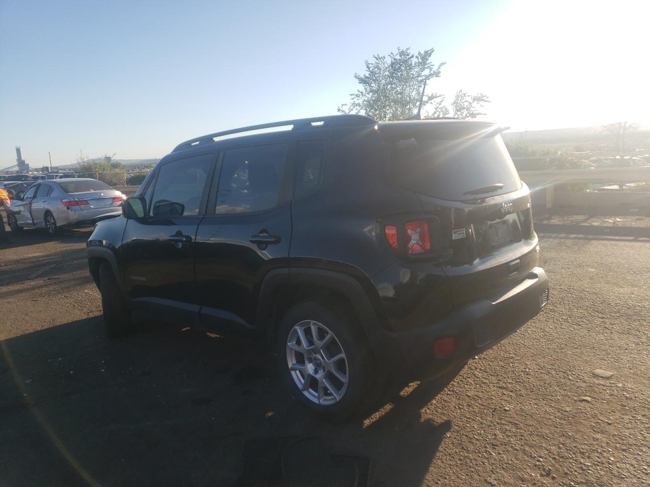 ZACNJABB4KPK41190 2019 JEEP RENEGADE - Image 2