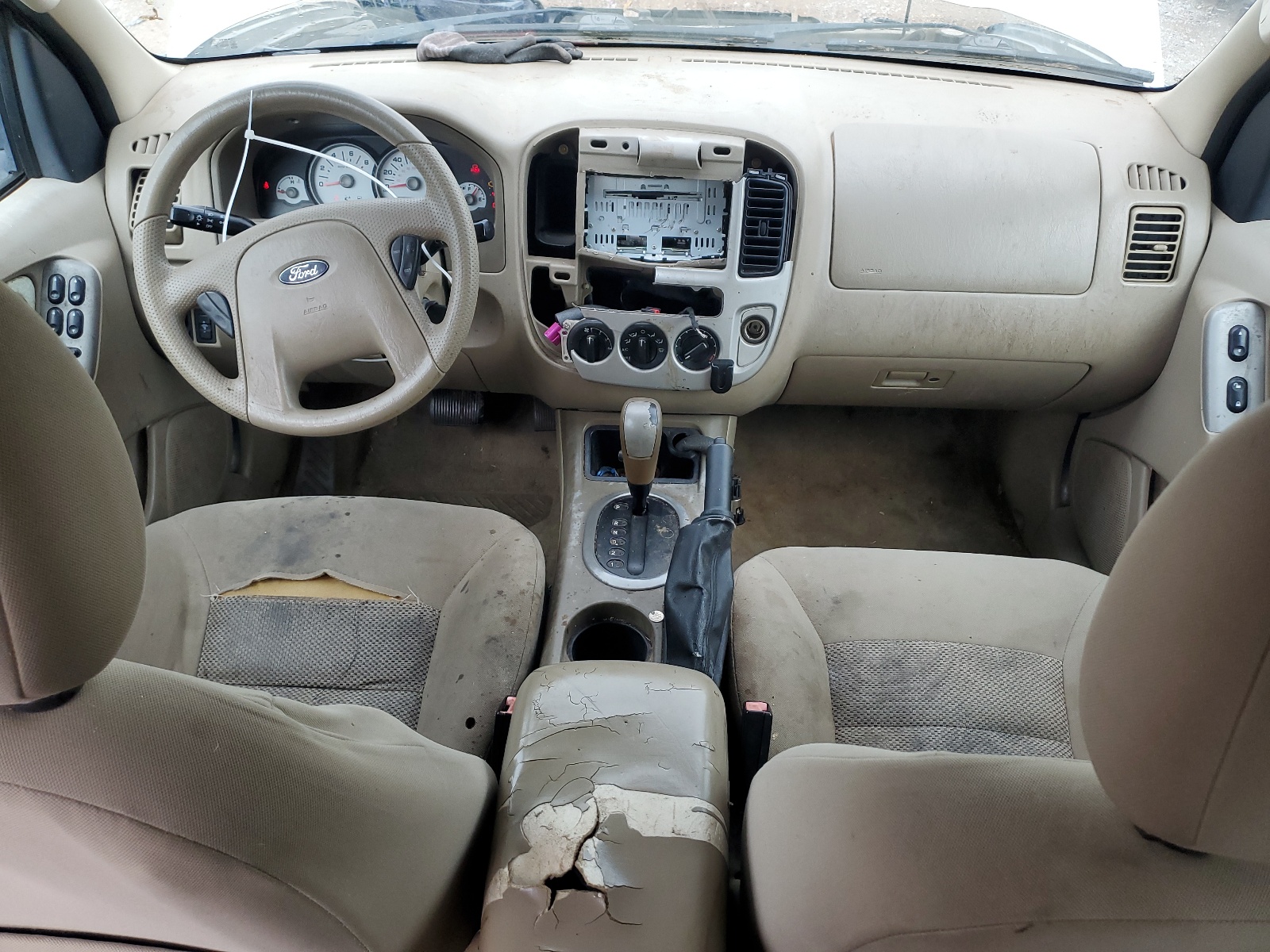 1FMYU93105KE47306 2005 Ford Escape Xlt