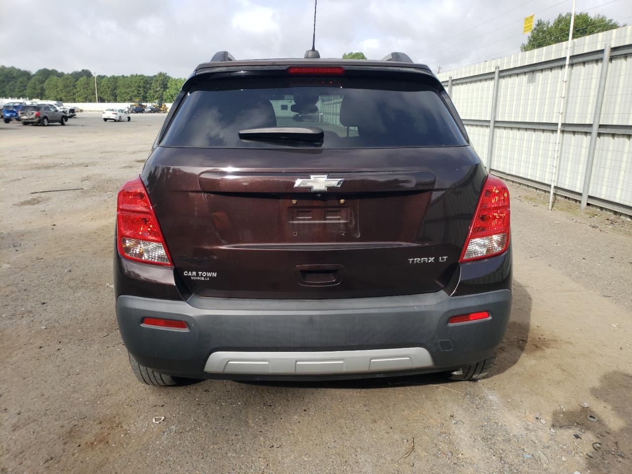 KL7CJLSB2FB240008 2015 Chevrolet Trax 1Lt