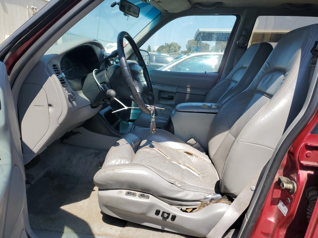 1996 Ford Explorer VIN: 1FMDU35P3TZB77263 Lot: 66764844