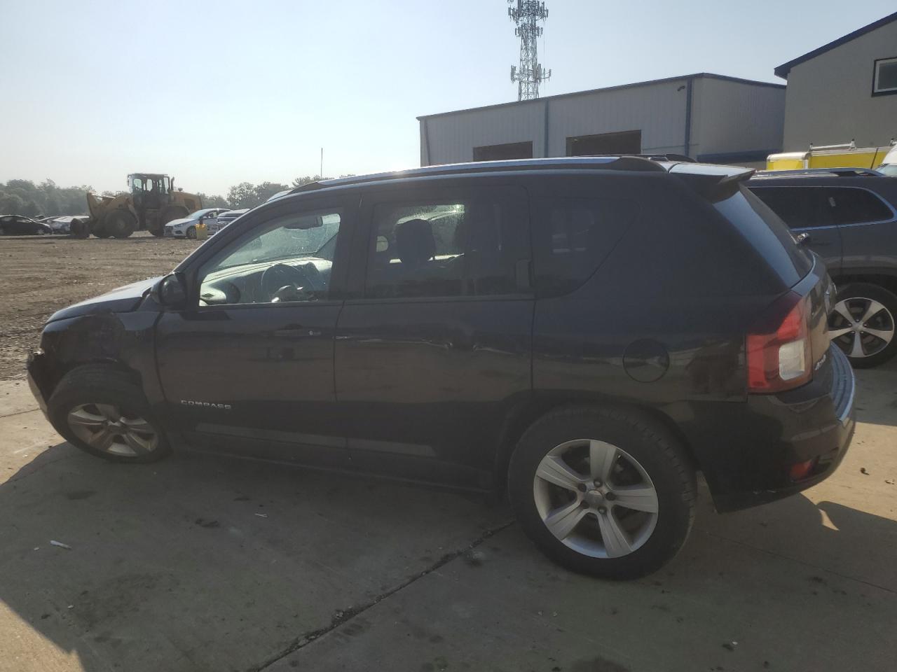 1C4NJDEB9FD207606 2015 JEEP COMPASS - Image 2