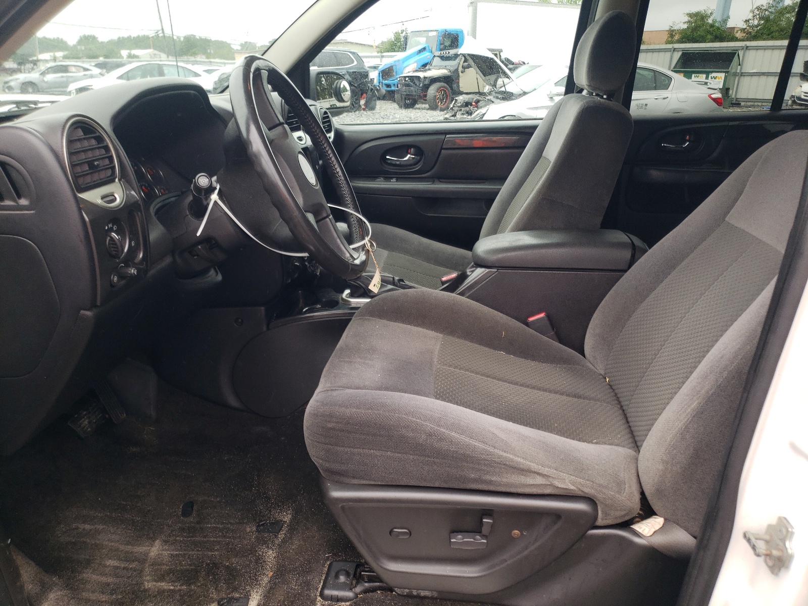 1GKDT33S892113725 2009 GMC Envoy Sle