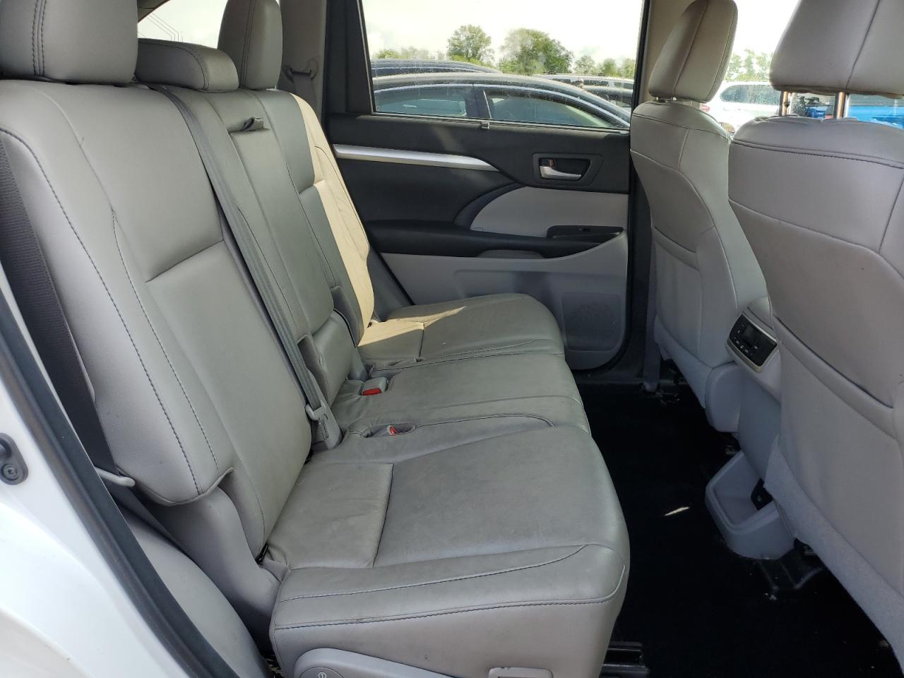 2018 Toyota Highlander Se VIN: 5TDJZRFH6JS529060 Lot: 66780614