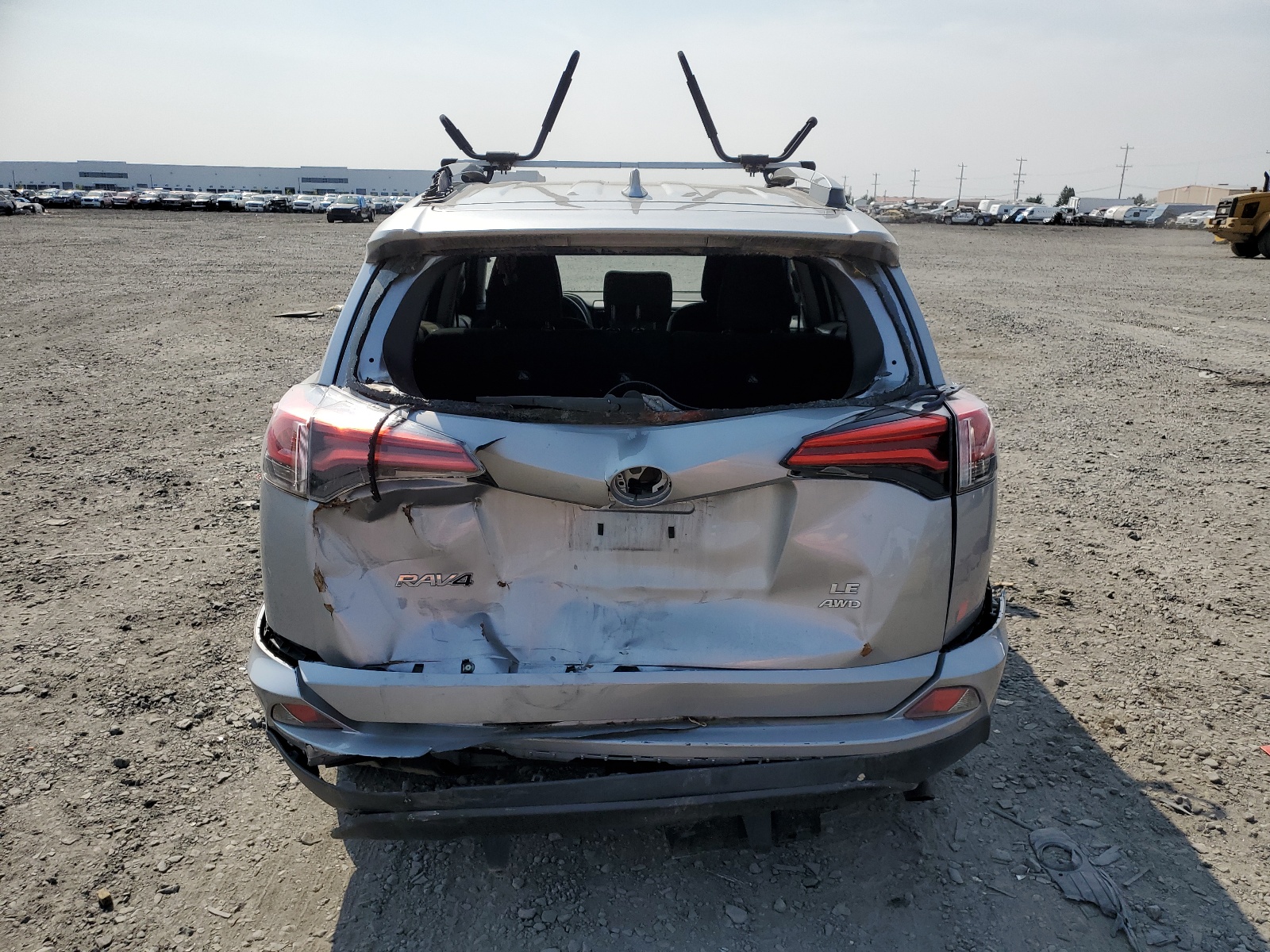 2T3BFREV6HW639989 2017 Toyota Rav4 Le