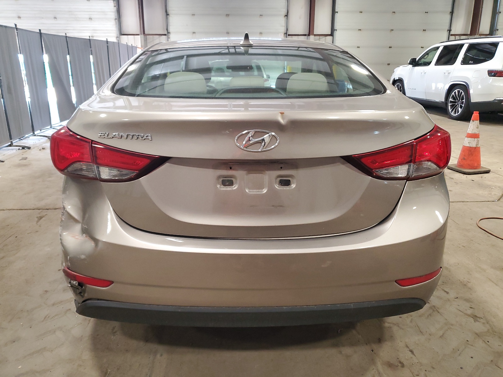 5NPDH4AE3EH537581 2014 Hyundai Elantra Se