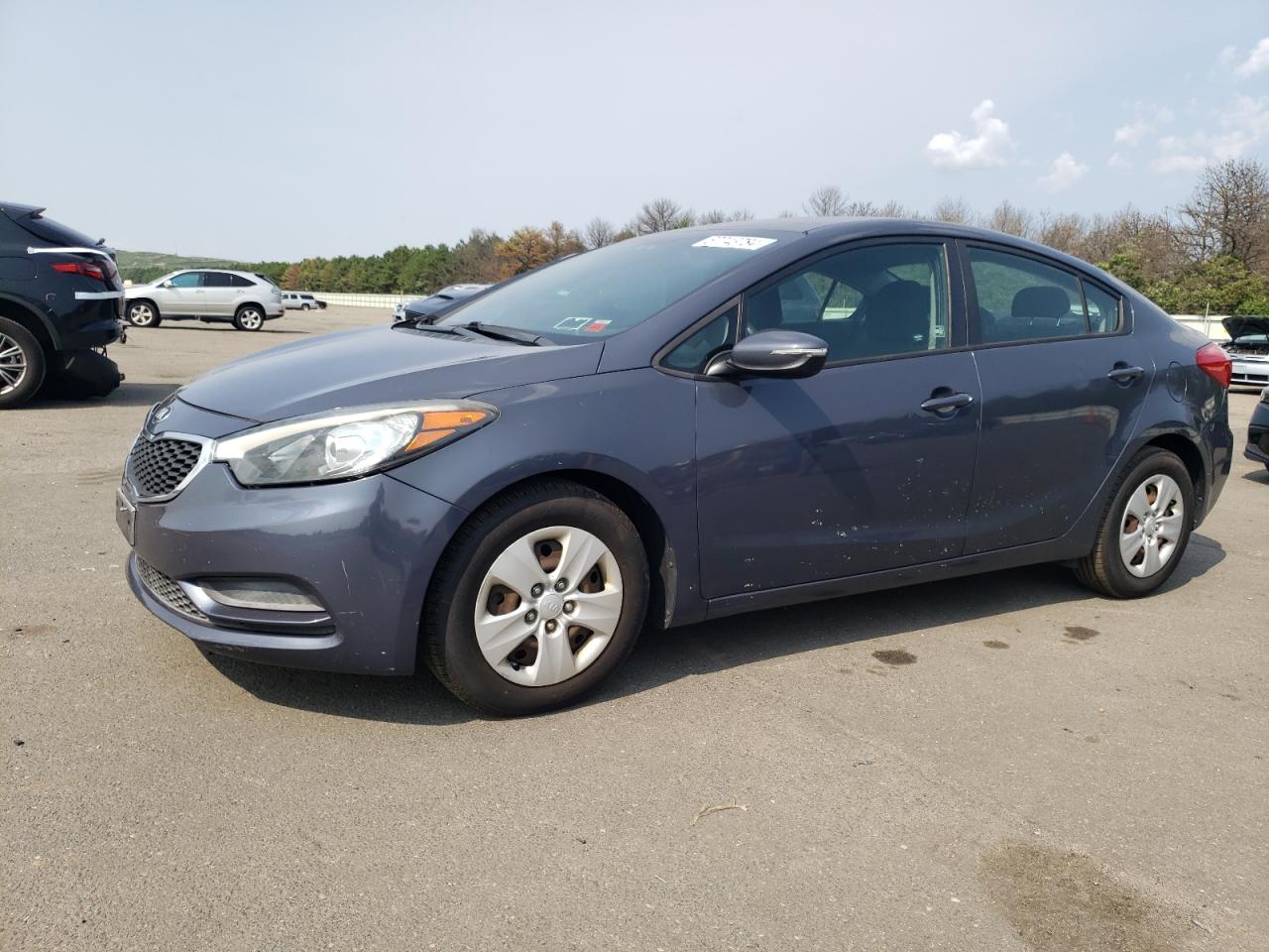 KNAFX4A69F5304355 2015 KIA FORTE - Image 1