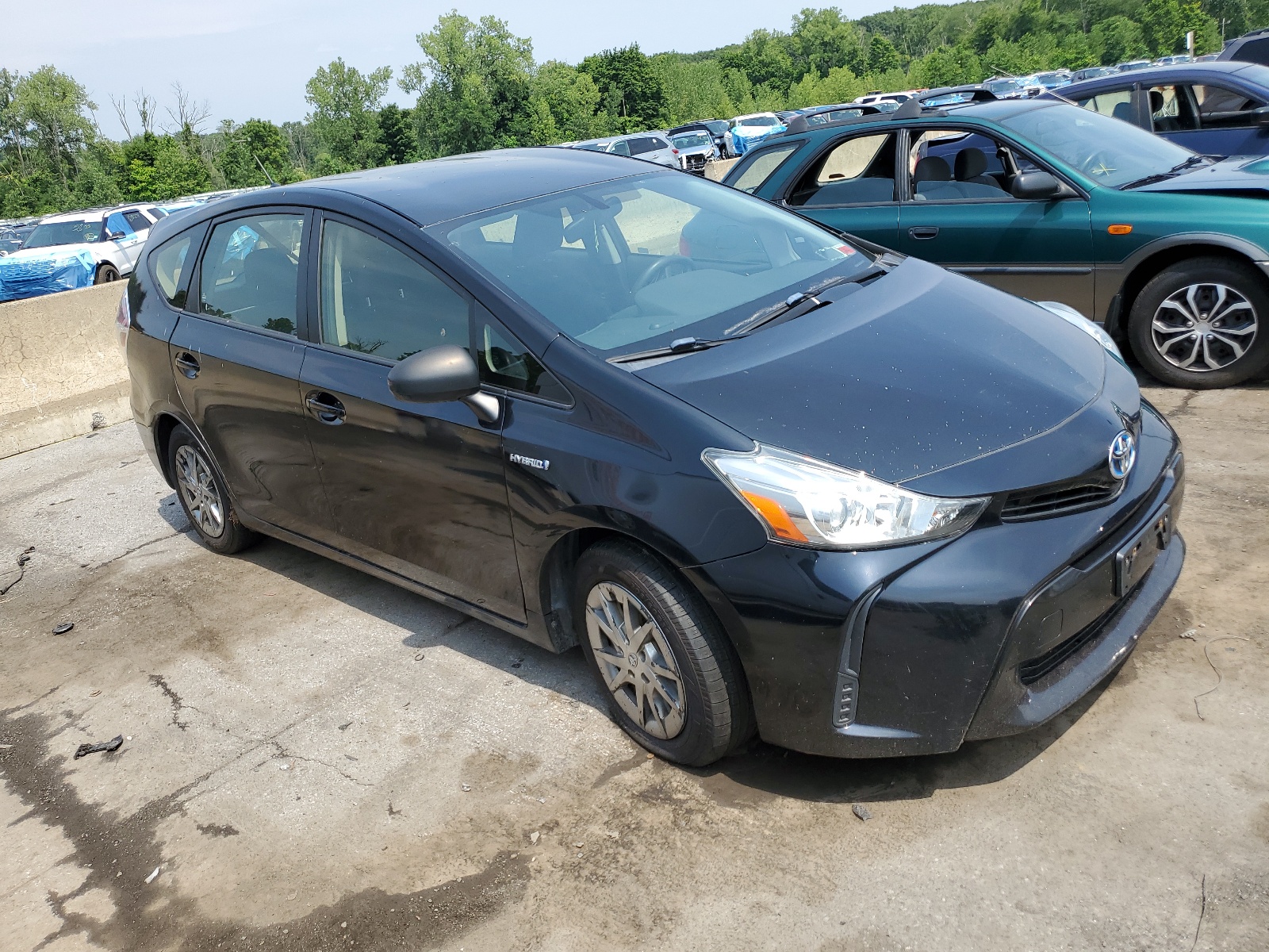 2017 Toyota Prius V vin: JTDZN3EU6HJ056889