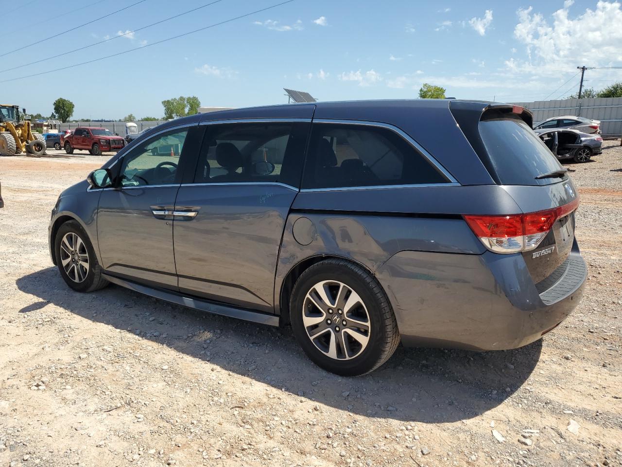 5FNRL5H98HB019147 2017 HONDA ODYSSEY - Image 2