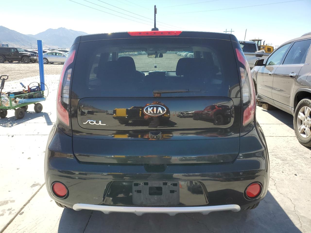 2018 Kia Soul + VIN: KNDJP3A55J7569253 Lot: 68384764