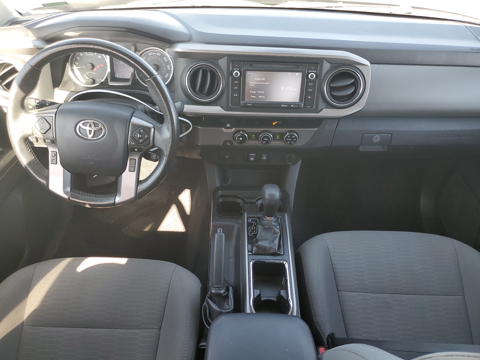 3TMAZ5CN0JM053164 2018 Toyota Tacoma Double Cab