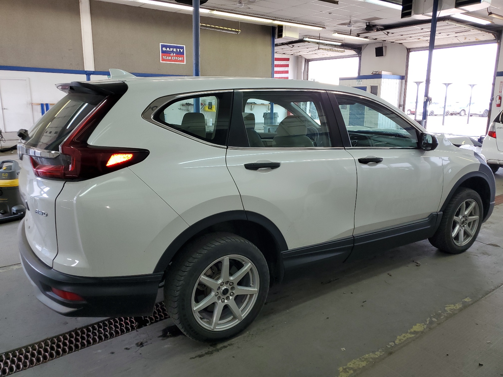 2020 Honda Cr-V Lx vin: 5J6RW2H29LA003320