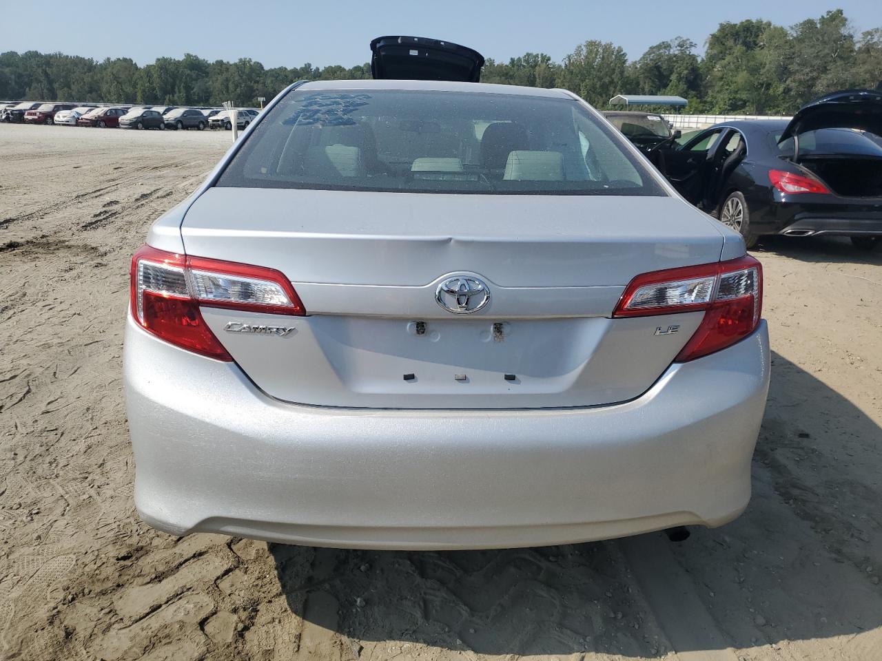 2012 Toyota Camry - Image 6
