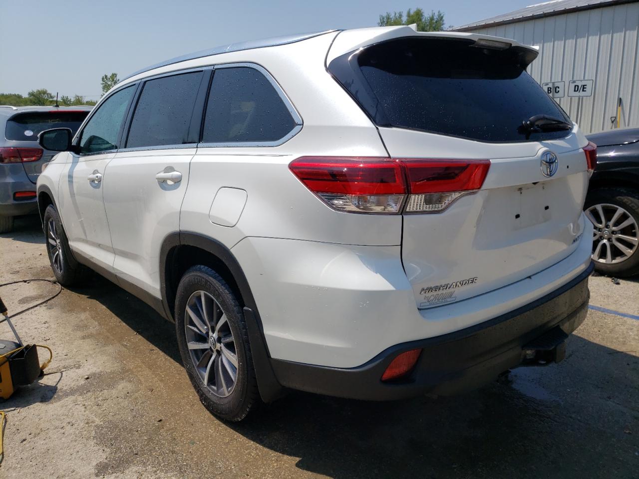 2019 Toyota Highlander Se VIN: 5TDJZRFH5KS589364 Lot: 65977844