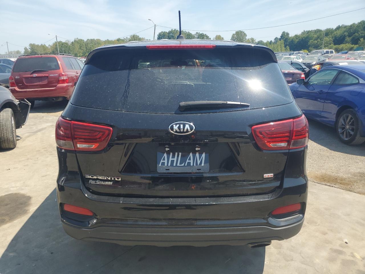 2019 Kia Sorento L VIN: 5XYPG4A3XKG561944 Lot: 68858734