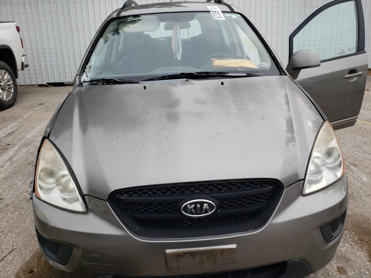 2009 Kia Rondo - Image 5