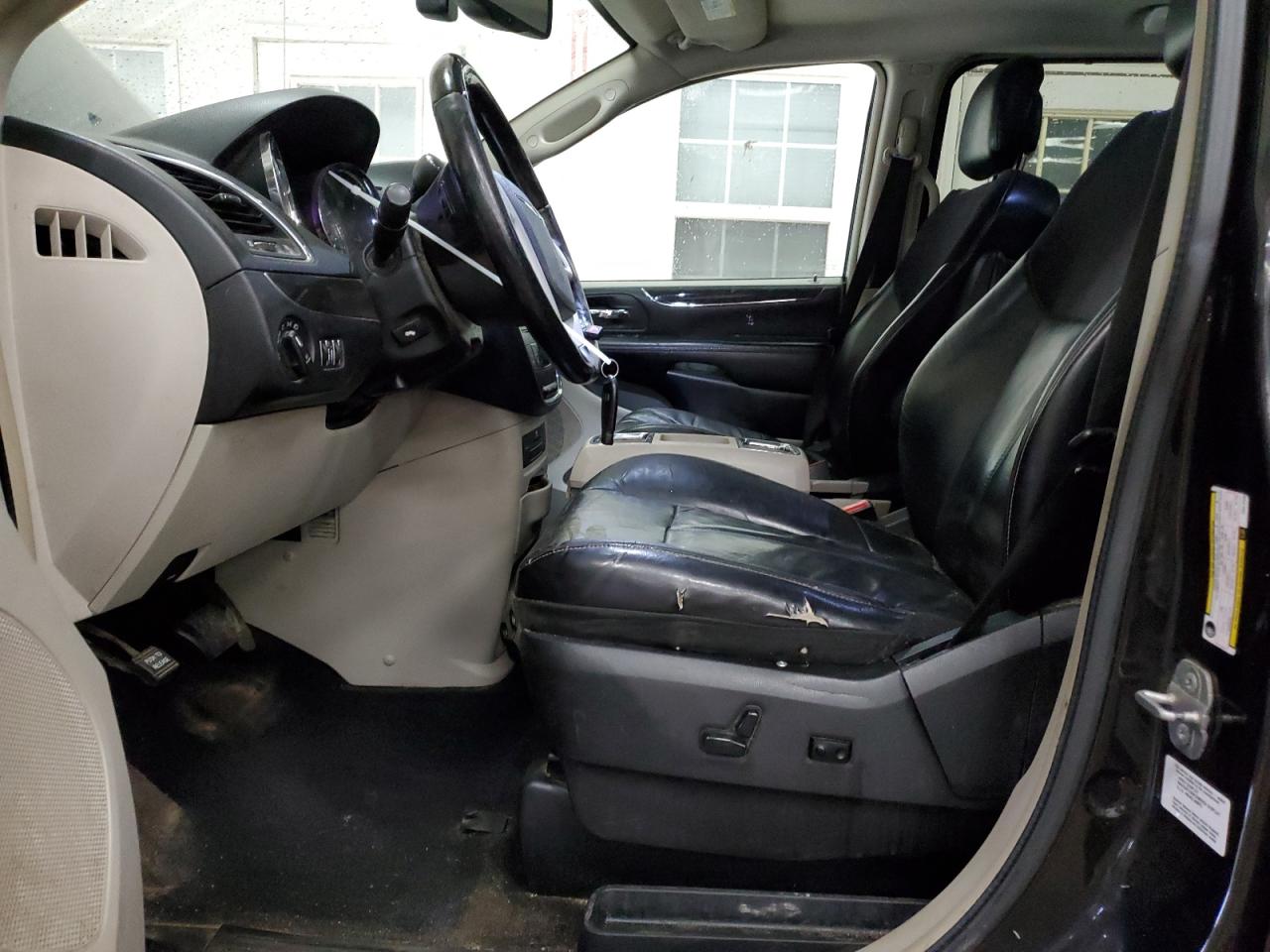 2014 Chrysler Town & Country Limited VIN: 2C4RC1GG1ER412495 Lot: 65130724