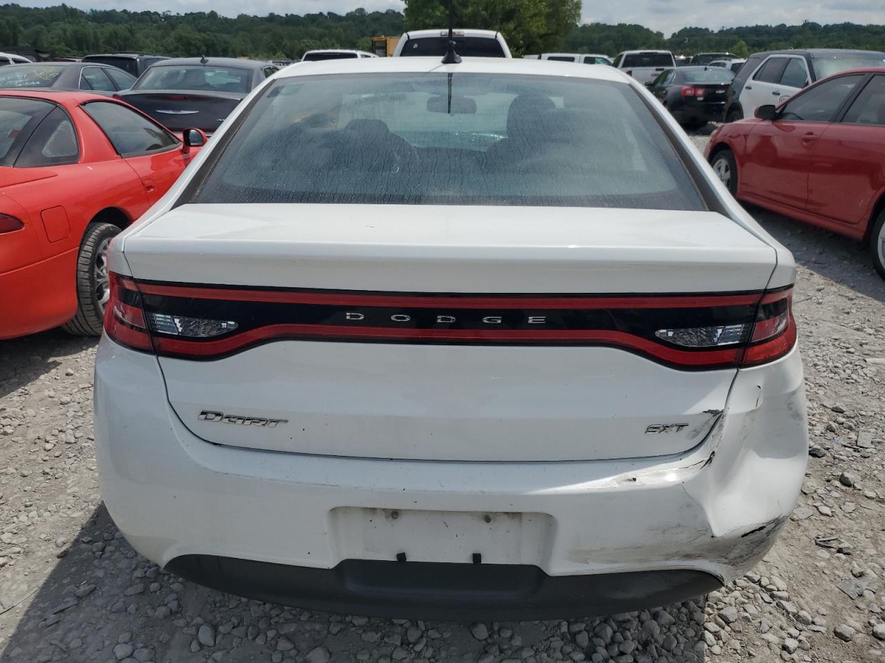 1C3CDFBBXGD613561 2016 Dodge Dart Sxt