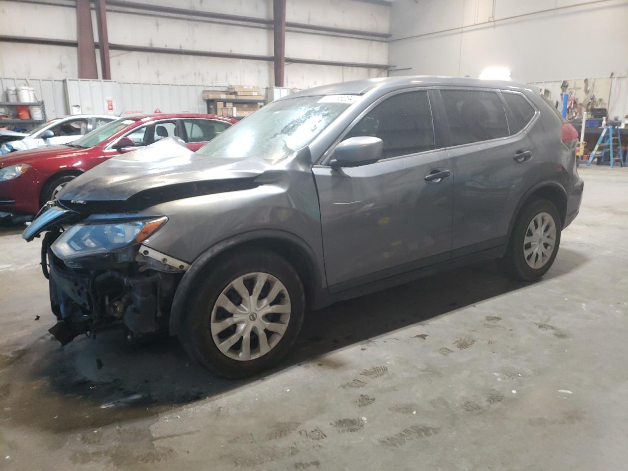 KNMAT2MT5JP561962 2018 NISSAN ROGUE - Image 1