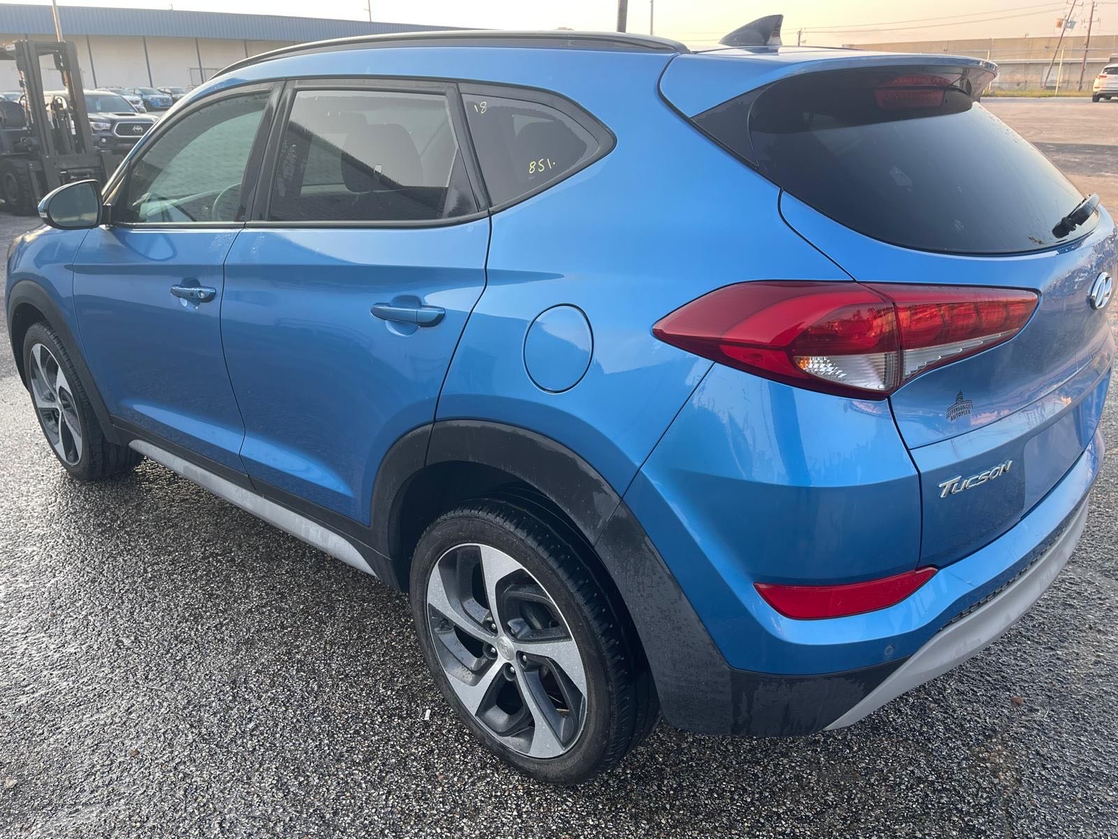 2018 Hyundai Tucson Value vin: KM8J33A26JU795820