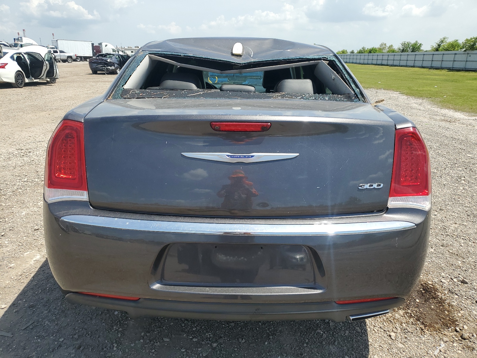 2C3CCAAG6HH577214 2017 Chrysler 300 Limited