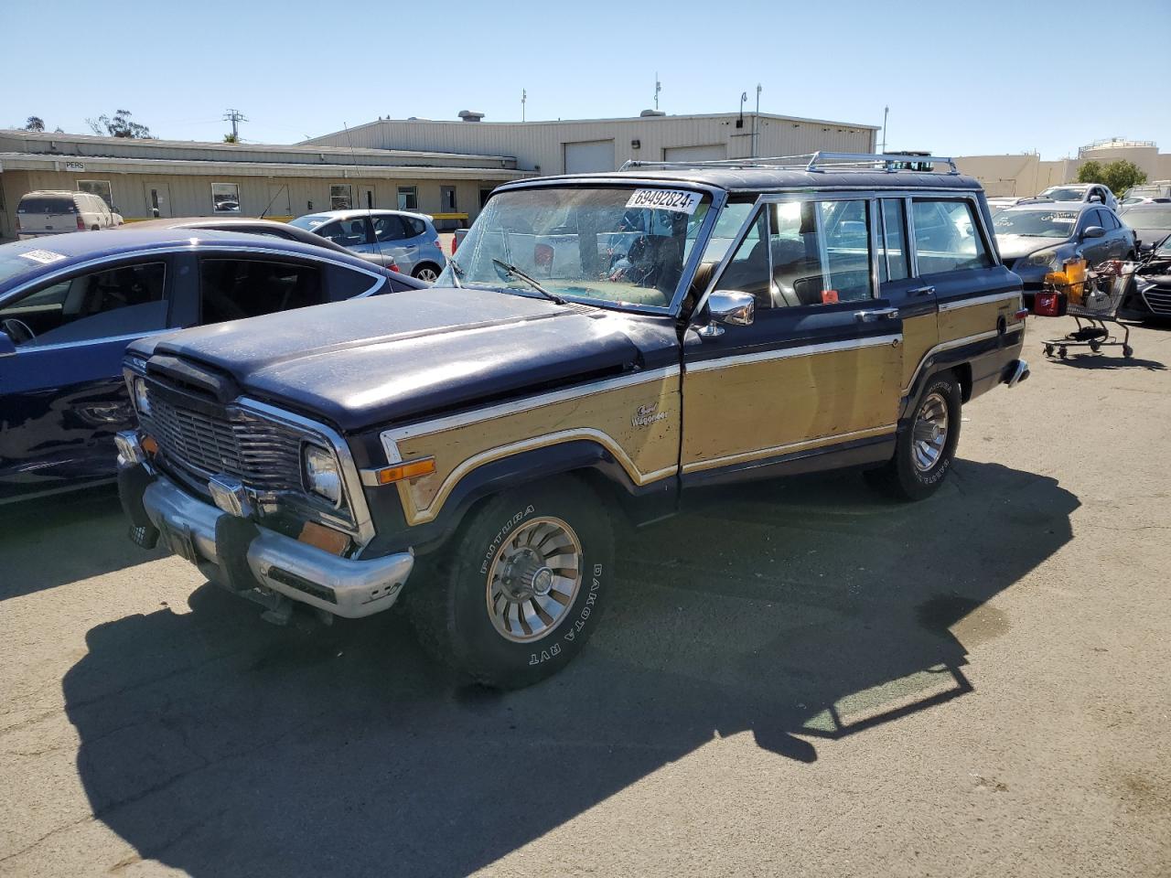 Jeep Grand Wagoneer