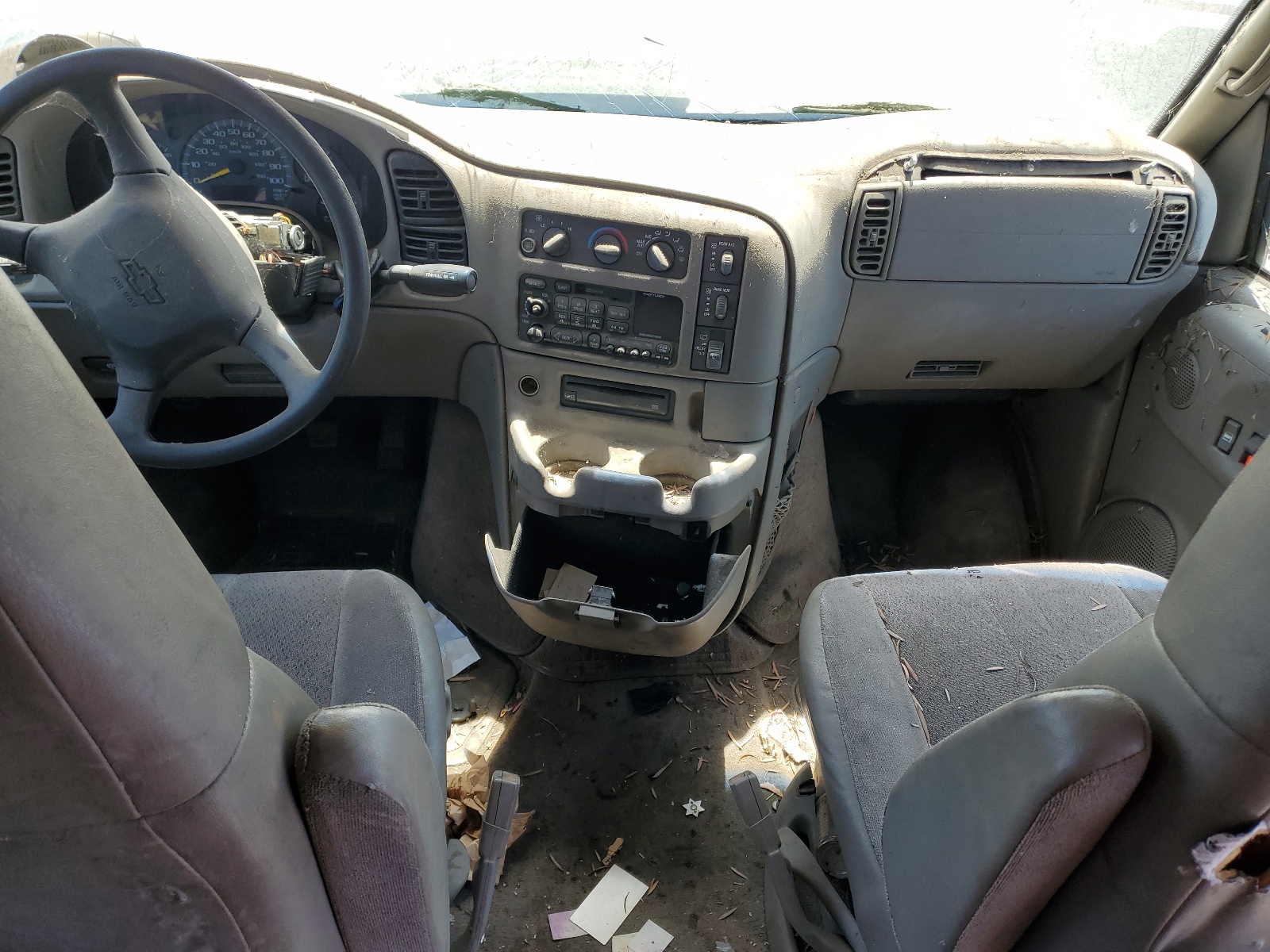 1GNDM19W01B137990 2001 Chevrolet Astro