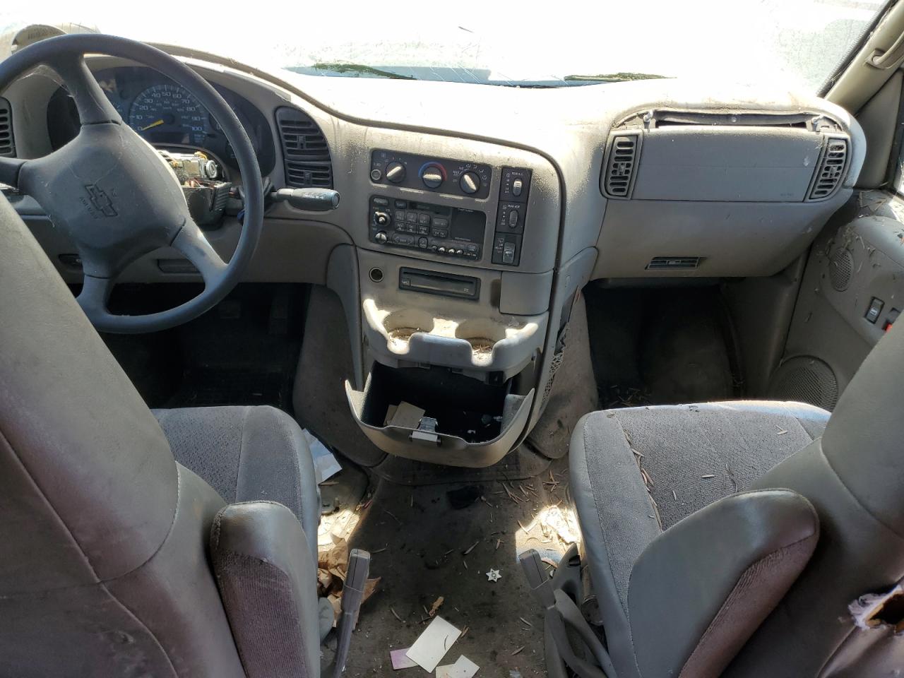 2001 Chevrolet Astro VIN: 1GNDM19W01B137990 Lot: 66127254