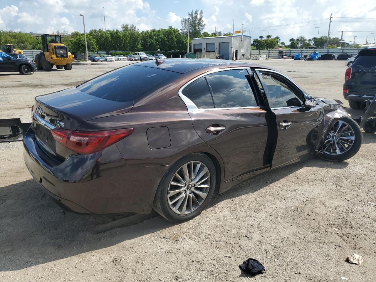 2018 Infiniti Q50 - Image 3