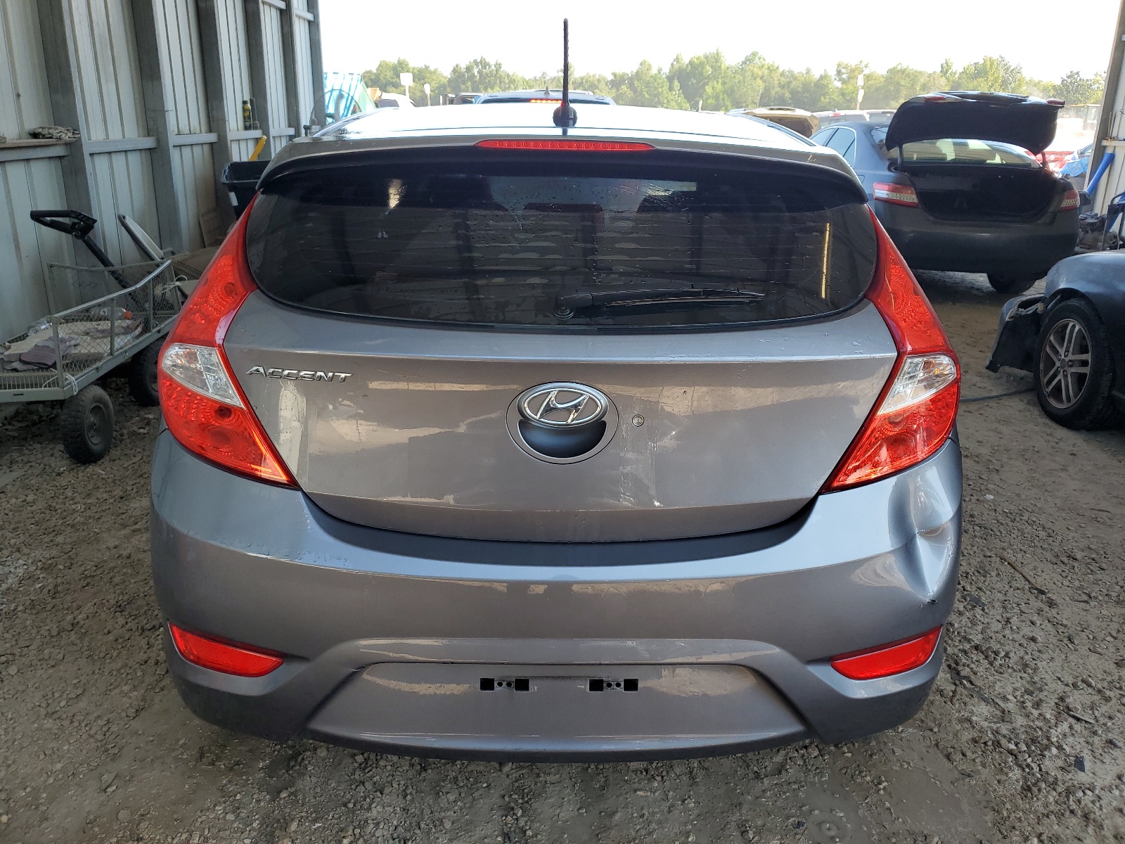 KMHCU5AE2DU121065 2013 Hyundai Accent Gls