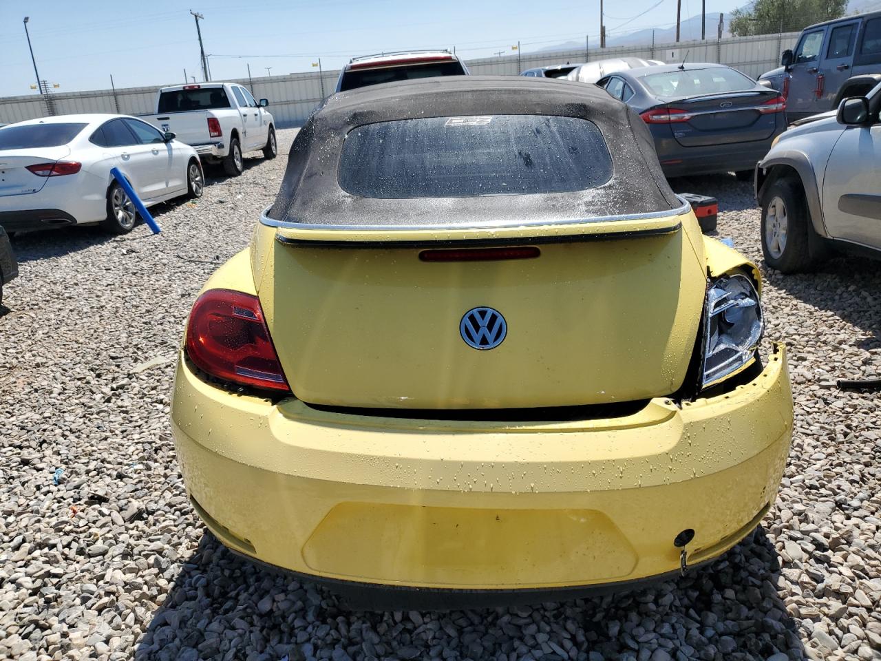 3VW517AT8FM813285 2015 Volkswagen Beetle 1.8T