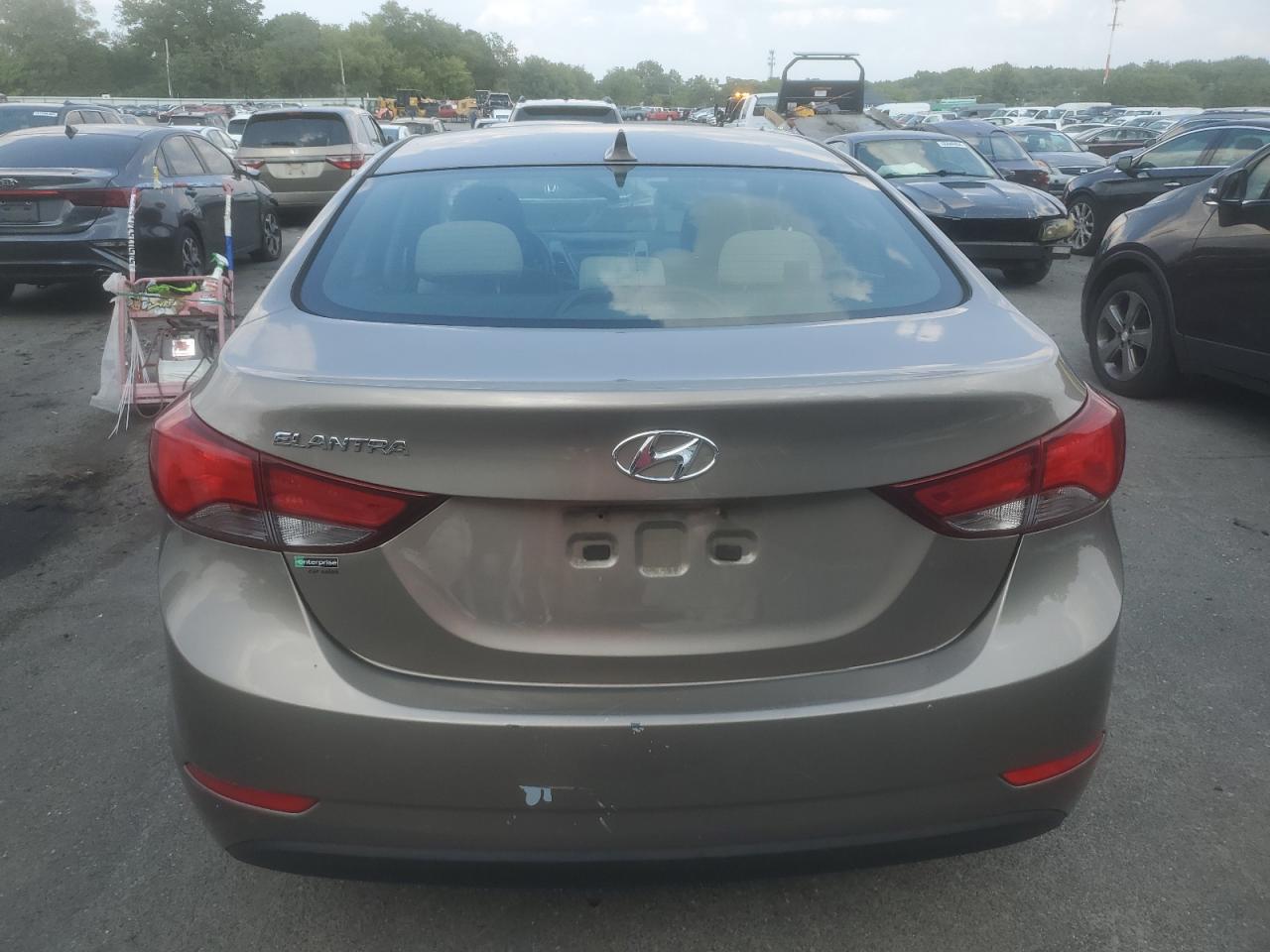 2015 Hyundai Elantra Se VIN: 5NPDH4AE1FH633890 Lot: 66971344