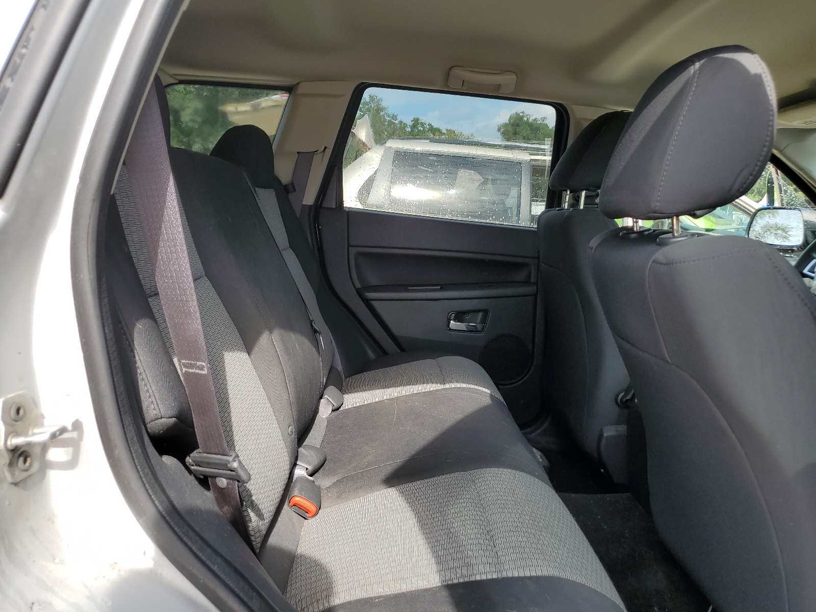 1J8GS48K79C536244 2009 Jeep Grand Cherokee Laredo