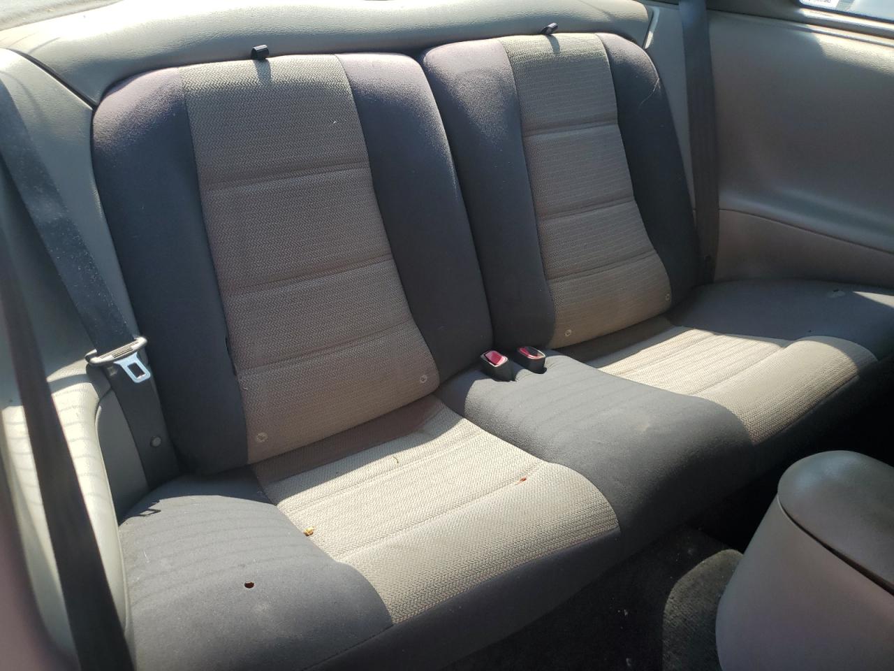 2004 Ford Mustang - Image 10