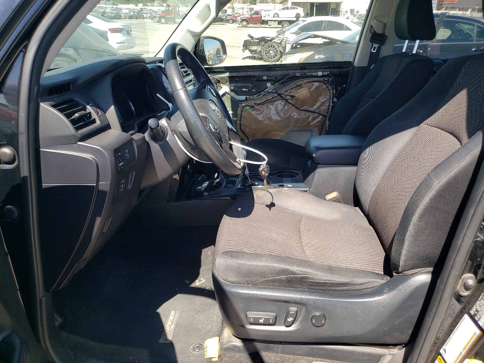 JTEBU5JR7K5667608 2019 Toyota 4Runner Sr5