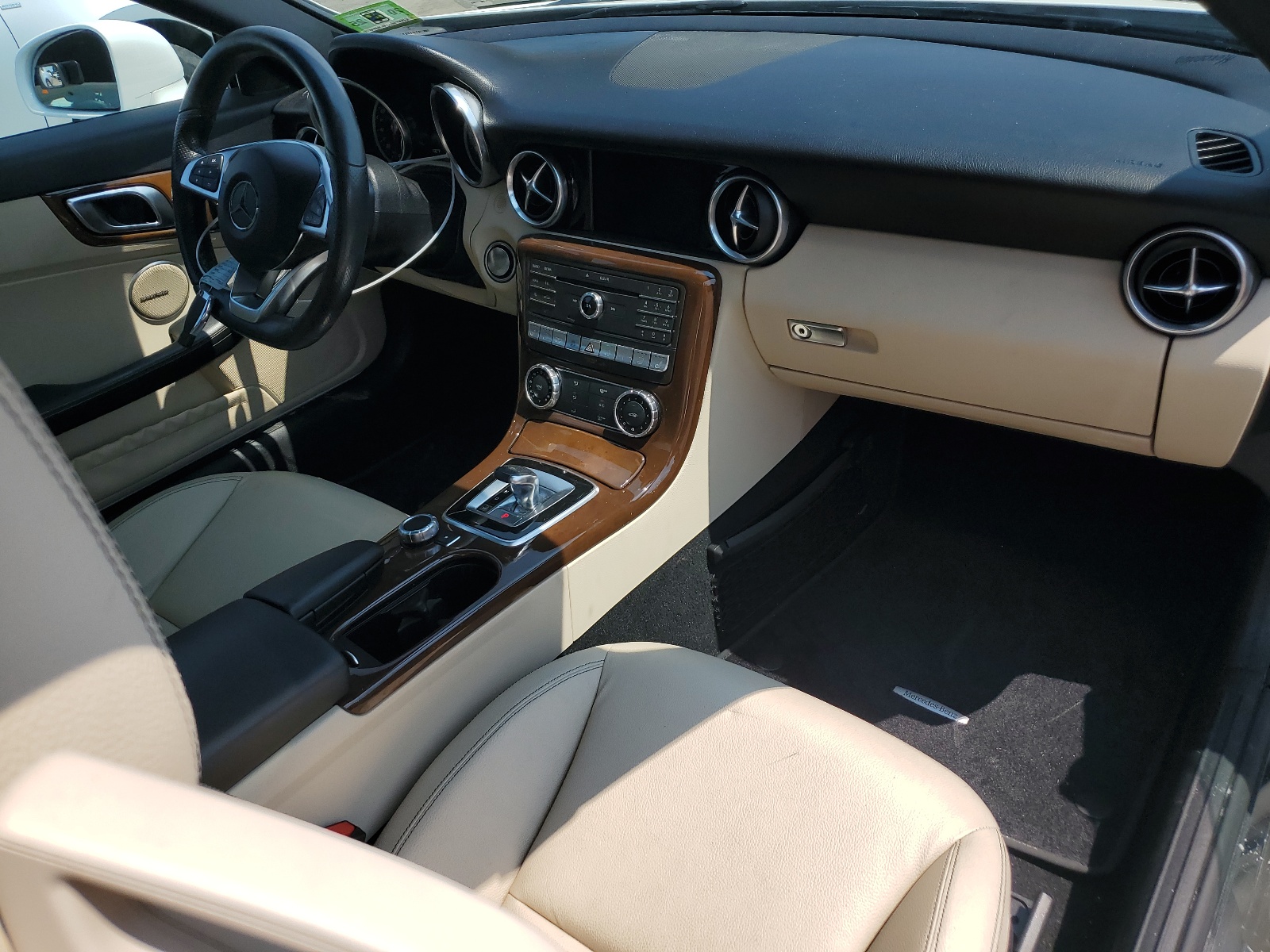 WDDPK3JA3JF150805 2018 Mercedes-Benz Slc 300