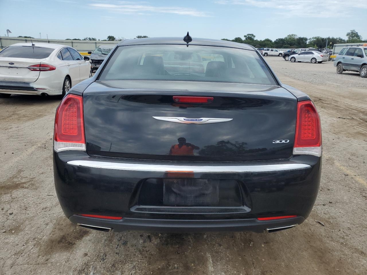 2C3CCAEG6KH528080 2019 Chrysler 300 Limited