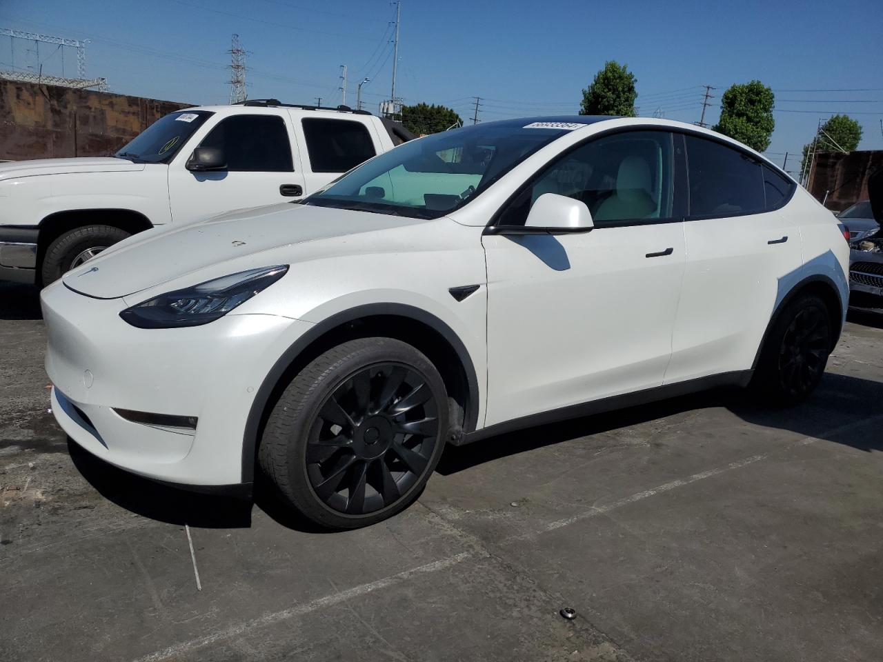 5YJYGDEE9MF274816 2021 TESLA MODEL Y - Image 1